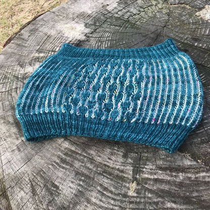 Col Fier Comme Un Paon