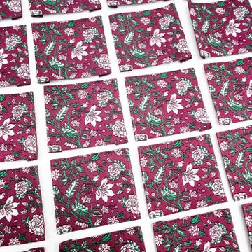 Etiquettes tissées à coudre