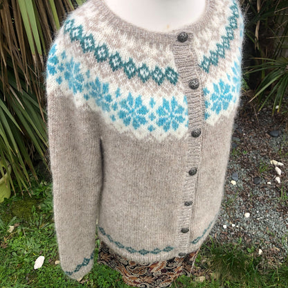 Hekla Cardigan